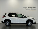 Peugeot 2008 SIGNATURE miniatura 3