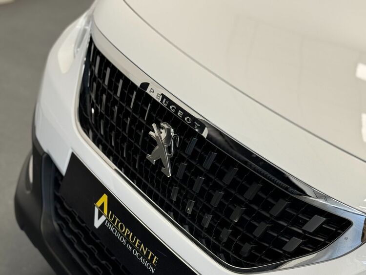 Peugeot 2008 SIGNATURE foto 40