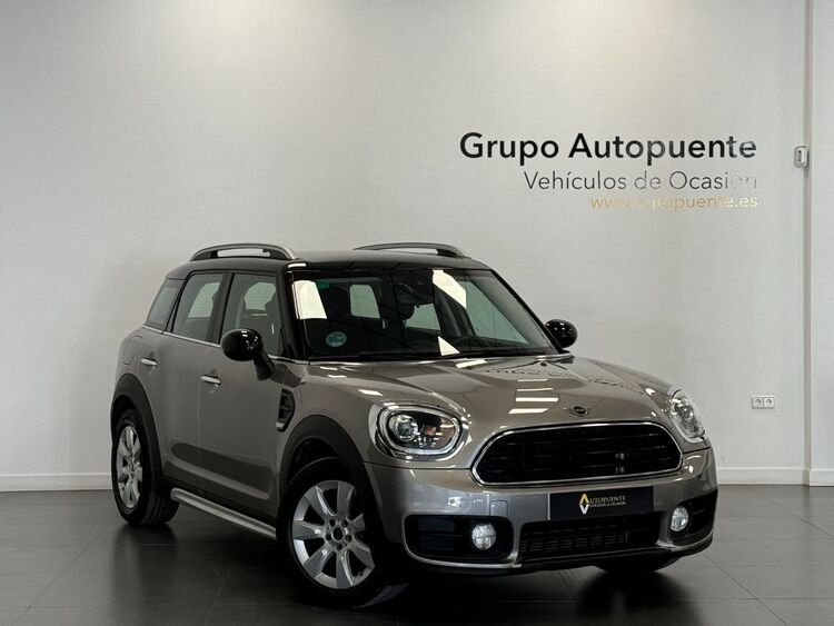 MINI Countryman COOPER foto 2