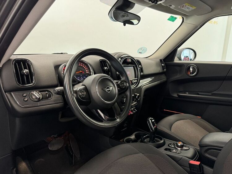 MINI Countryman COOPER foto 8