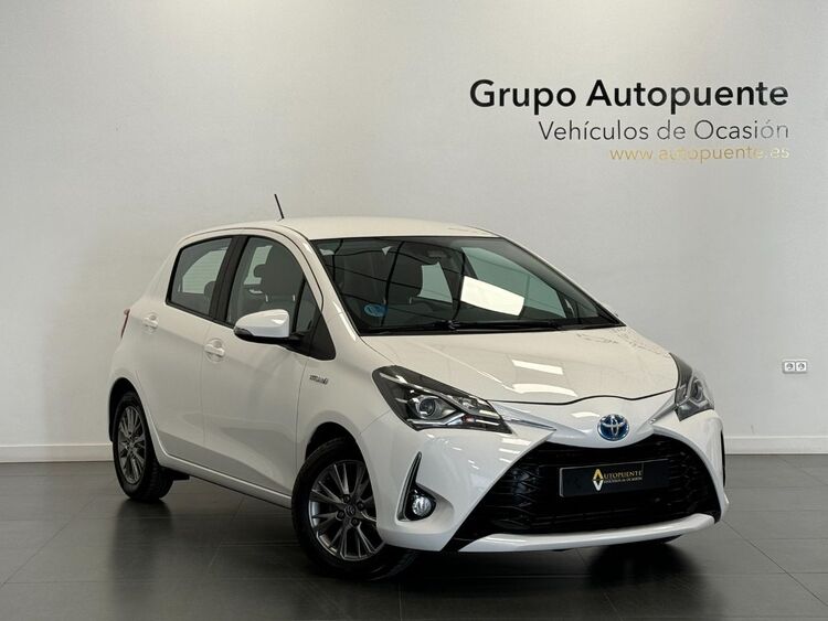 Toyota Yaris HYBRID ACTIVE foto 2