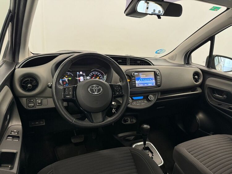 Toyota Yaris HYBRID ACTIVE foto 9