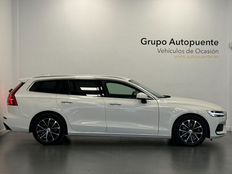 Volvo V60 MOMENTUM PRO AUTO foto 3