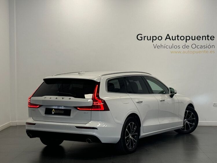 Volvo V60 MOMENTUM PRO AUTO foto 4