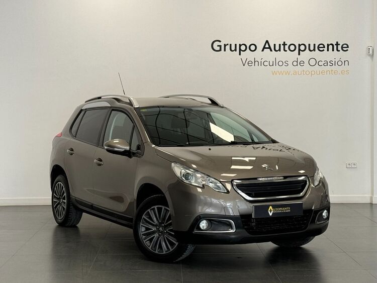 Peugeot 2008 active foto 2