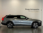 Volvo V90 Cross Country D4 4WD miniatura 3