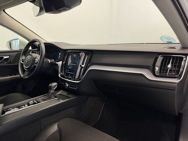 Volvo V60 D4 AWD AUTO foto 13