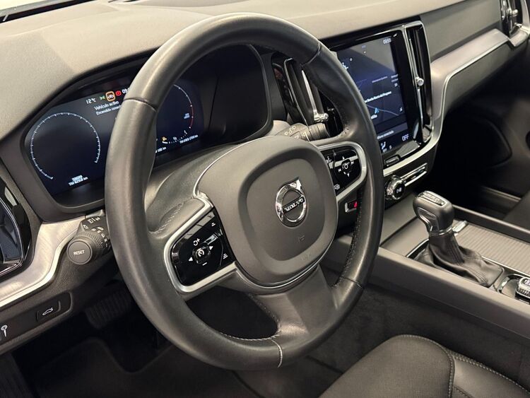 Volvo V60 D4 AWD AUTO foto 19
