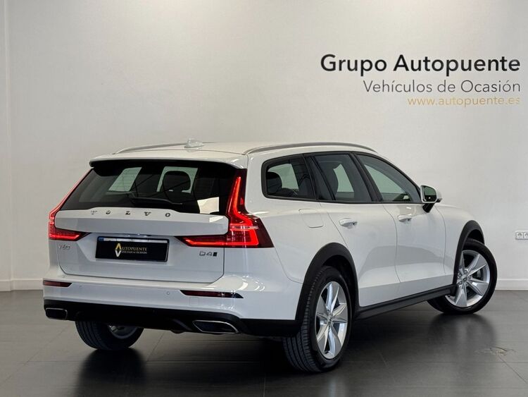 Volvo V60 D4 AWD AUTO foto 4