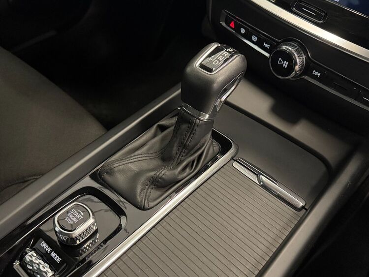 Volvo V60 D4 AWD AUTO foto 34