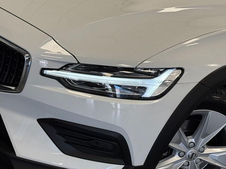Volvo V60 D4 AWD AUTO foto 43