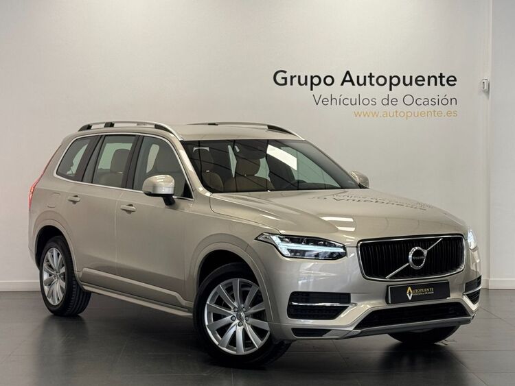 Volvo XC90 MOMENTUM AUTO foto 2