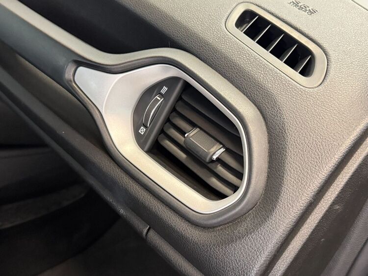 Jeep Renegade SPORT foto 27
