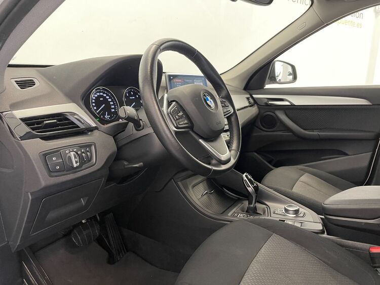 BMW X1 SDRIVE 18D foto 15