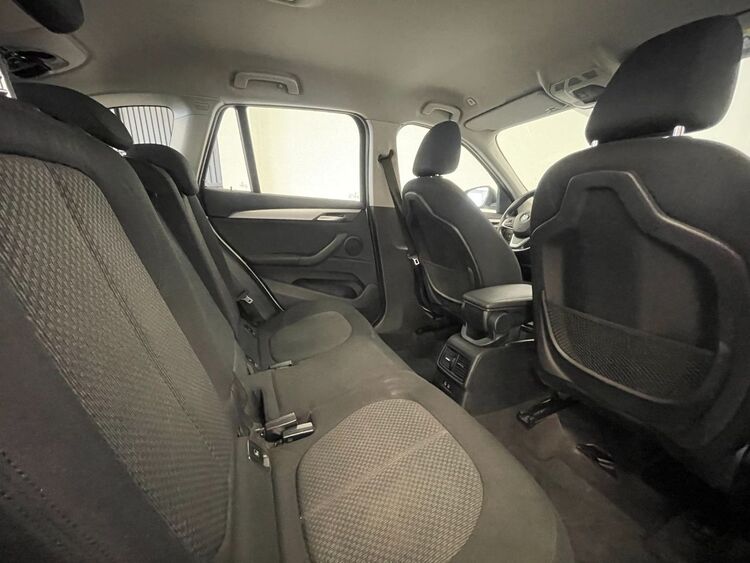 BMW X1 SDRIVE 18D foto 44