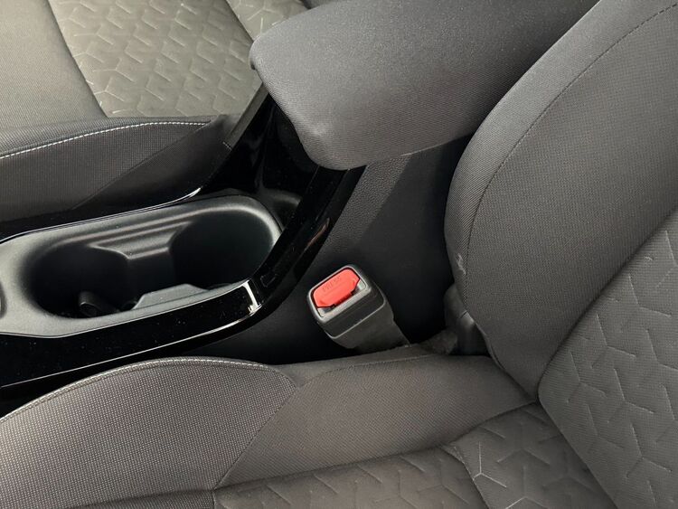 Toyota Corolla ACTIVE TECH foto 26