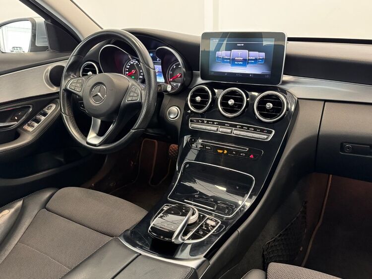 Mercedes Clase C 220 foto 12