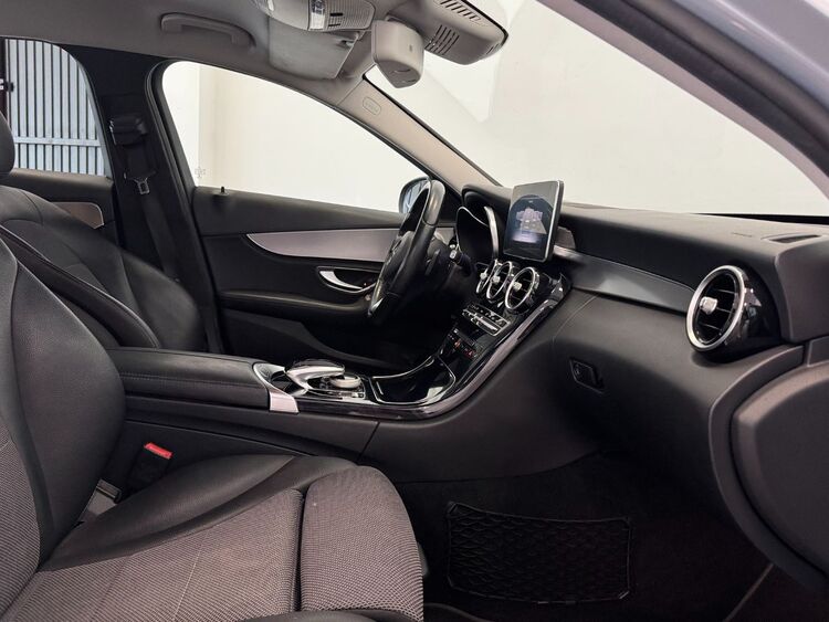 Mercedes Clase C 220 foto 28