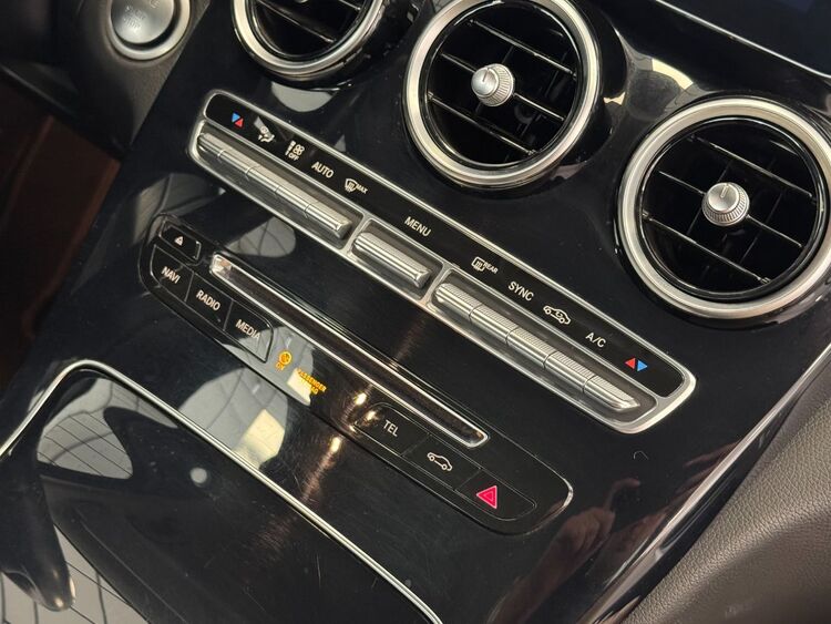 Mercedes Clase C 220 foto 35
