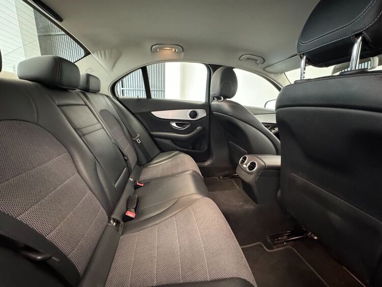 Mercedes Clase C 220 foto 39