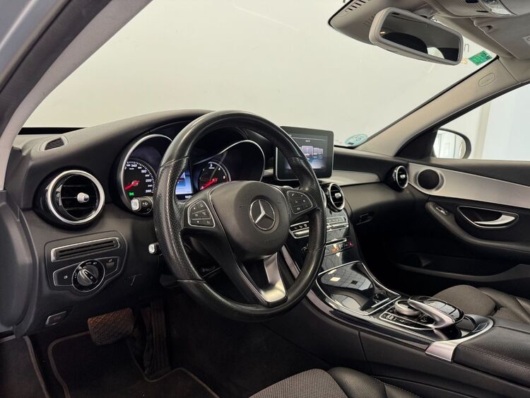Mercedes Clase C 220 foto 8