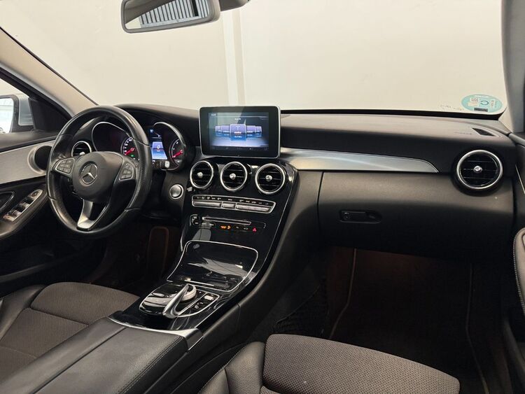 Mercedes Clase C 220 foto 11