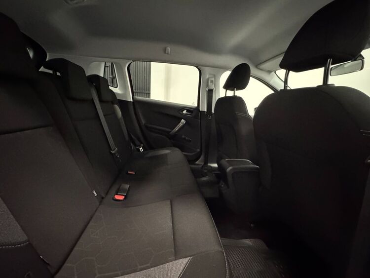 Peugeot 2008 STYLE foto 40