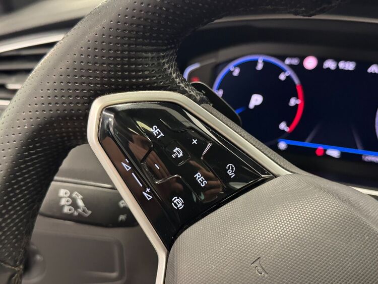 Volkswagen Tiguan R LINE foto 22
