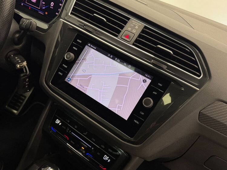 Volkswagen Tiguan R LINE foto 30
