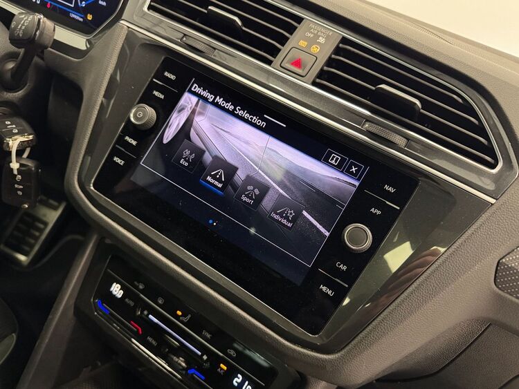 Volkswagen Tiguan R LINE foto 33