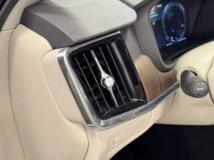 Volvo V90 CROSS COUNTRY foto 18
