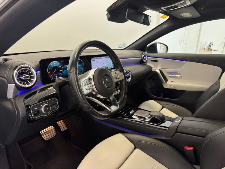 Mercedes CLA 200 foto 14