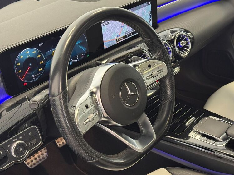 Mercedes CLA 200 foto 21