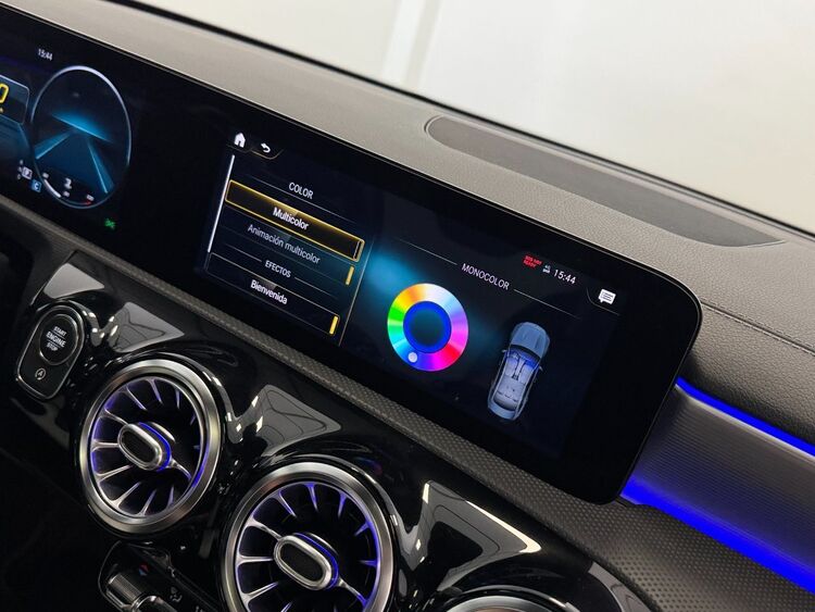 Mercedes CLA 200 foto 36
