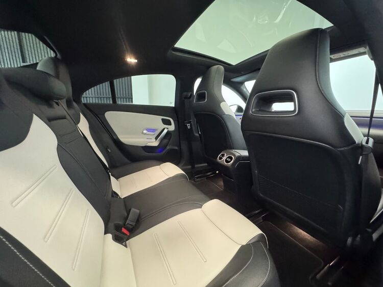 Mercedes CLA 200 foto 45