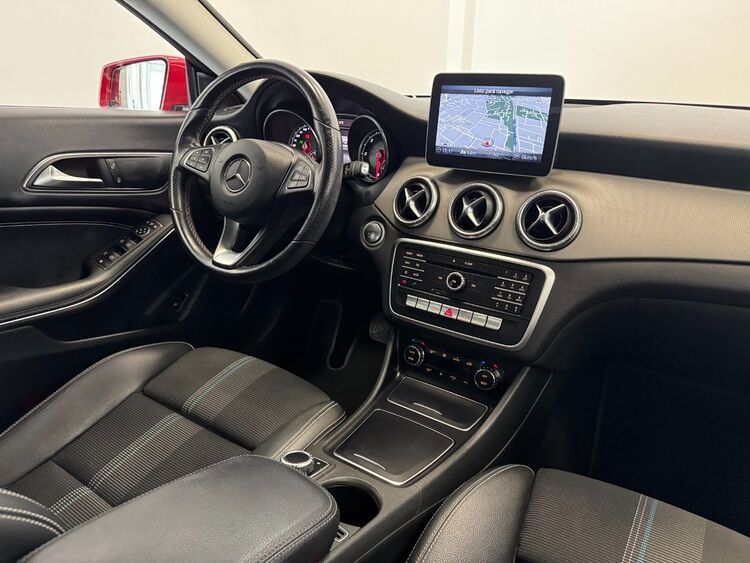 Mercedes Clase CLA 200d foto 12