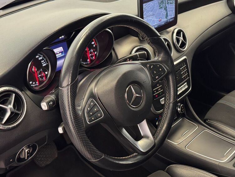 Mercedes Clase CLA 200d foto 19