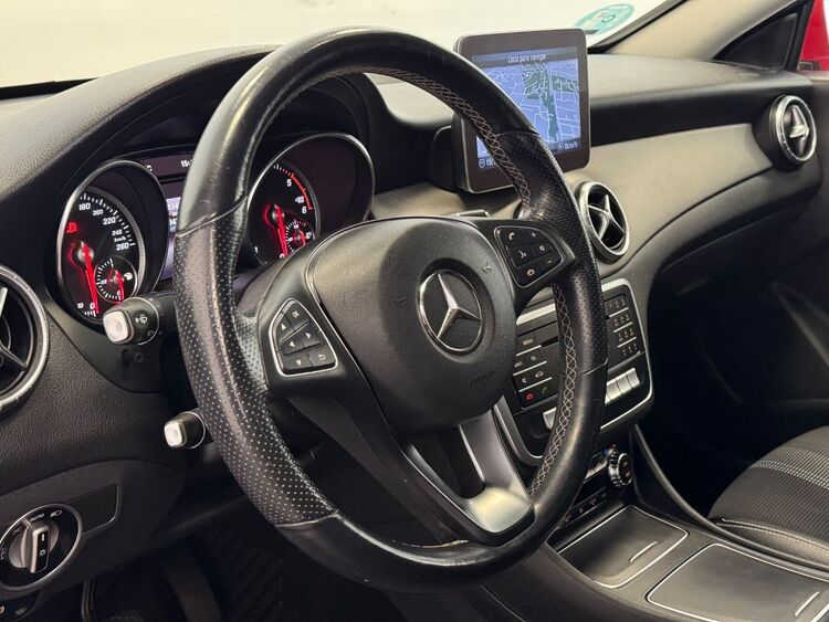 Mercedes Clase CLA 200d foto 20