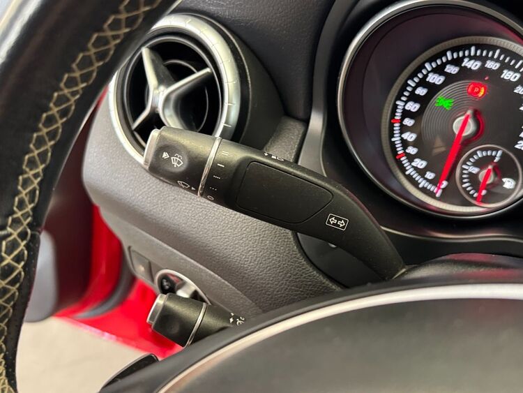 Mercedes Clase CLA 200d foto 21