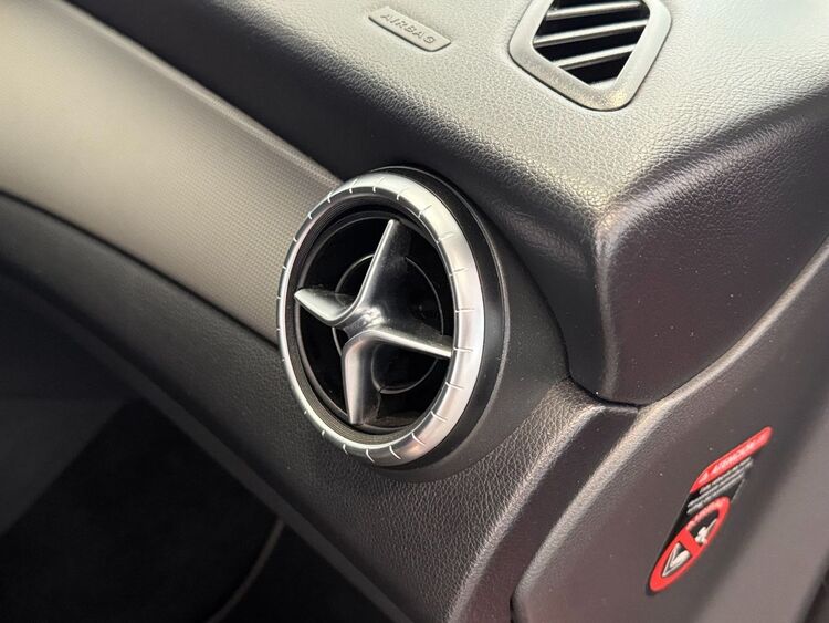 Mercedes Clase CLA 200d foto 28