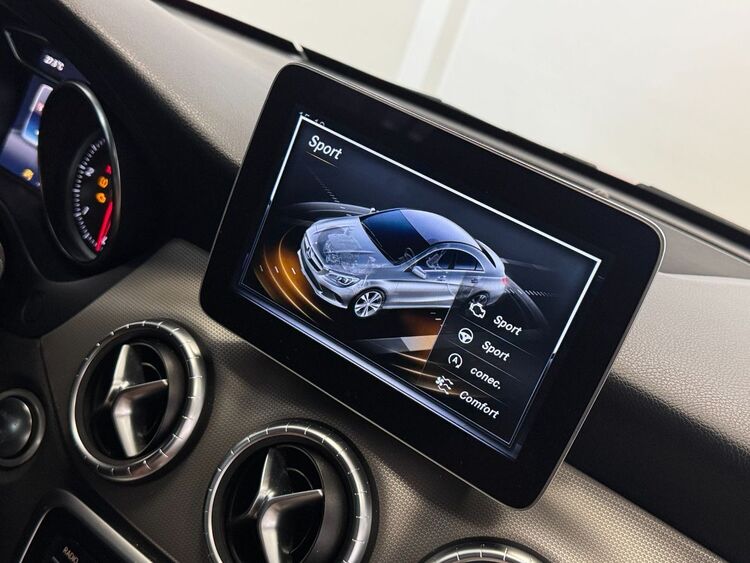Mercedes Clase CLA 200d foto 31