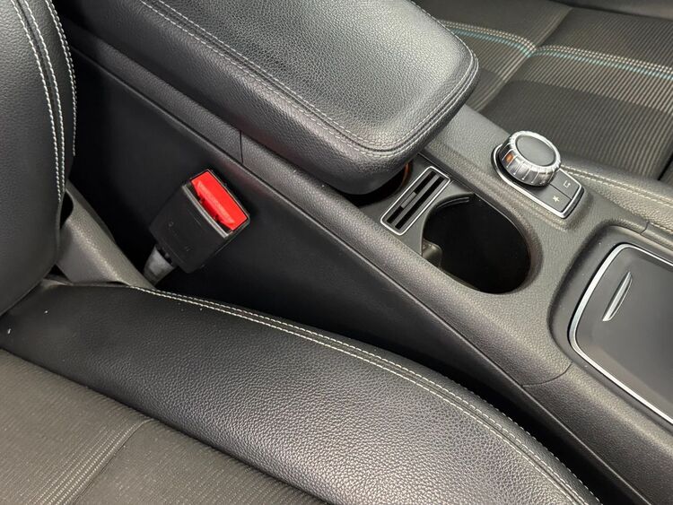 Mercedes Clase CLA 200d foto 38