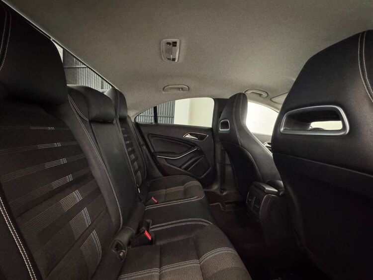 Mercedes Clase CLA 200d foto 40