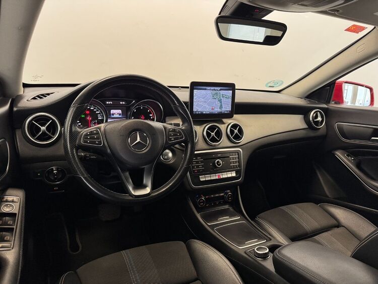 Mercedes Clase CLA 200d foto 9