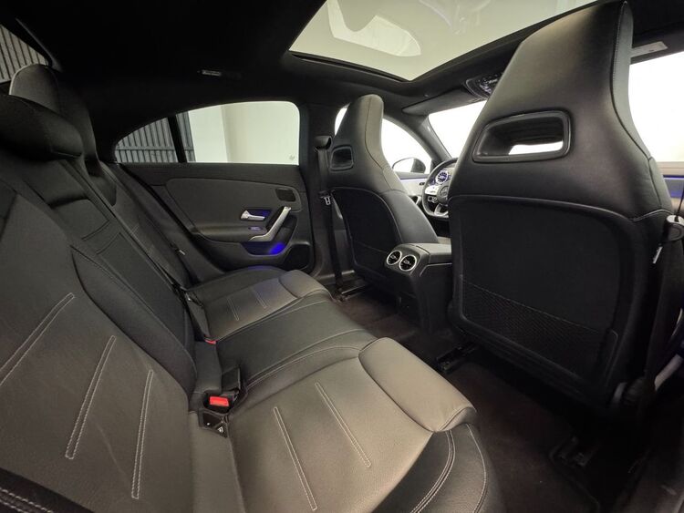 Mercedes CLA AMG foto 45
