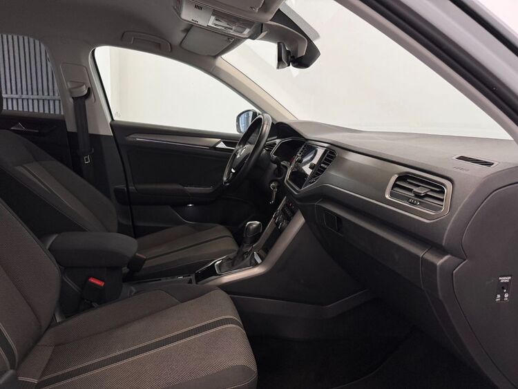 Volkswagen T-Roc ADVANCE STYLE foto 31