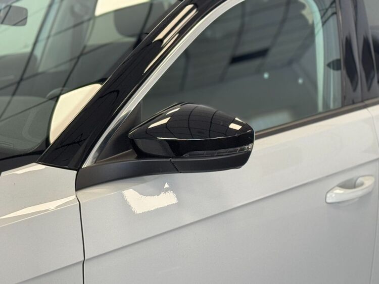 Volkswagen T-Roc ADVANCE STYLE foto 47