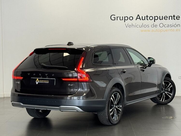 Volvo V90 B4 foto 4