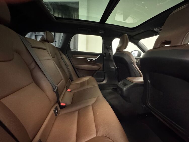 Volvo V90 B4 foto 34