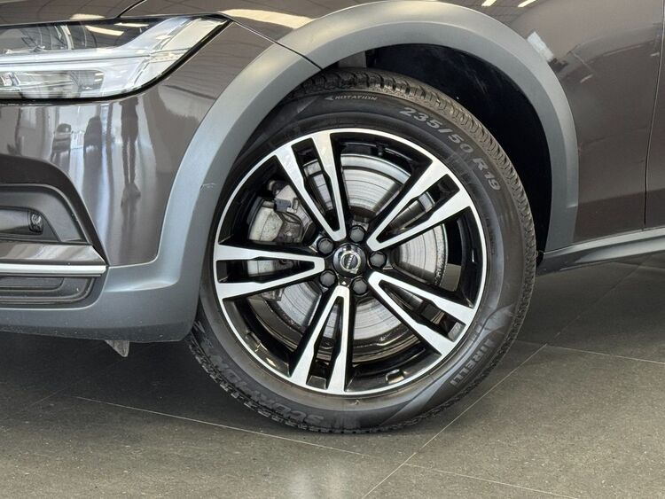 Volvo V90 B4 foto 36